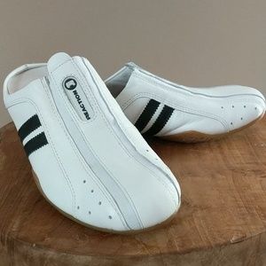 Kenneth Cole Reaction slip ons